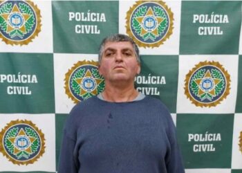 Homem mata vizinho que não gostava do galo dele que cantava a palavra ‘Bolsonaro’