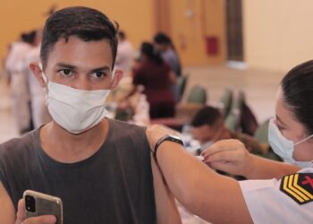 Aplicação da 2ª dose de vacina contra Covid-19, em adolescentes, inicia neste sábado (9)