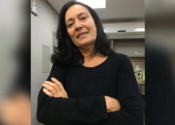 VÍDEO: Mulher pede para ser cremada com milho de pipoca e pedido é atendido por familiares