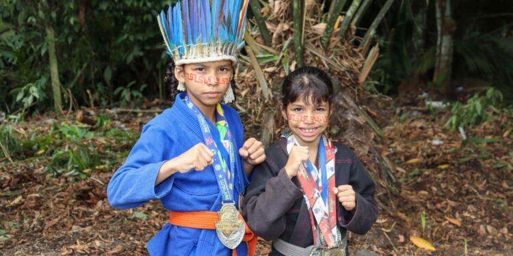 Crianças indígenas disputam Campeonato Amazon Grand Slam de Jiu-Jitsu