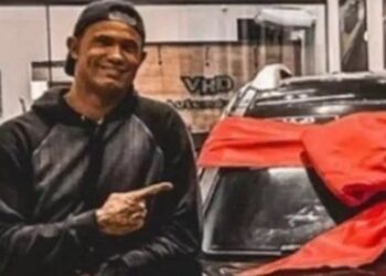 Ex-goleiro Bruno compra carro de R$ 80 mil, mas deve mais de R$ 3 milhões de pensão ao filho