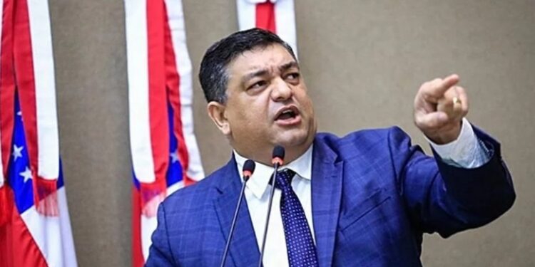 Dermilson Chagas é denunciado por manter ‘Gabinete do Ódio’ com dinheiro público para atacar adversários políticos