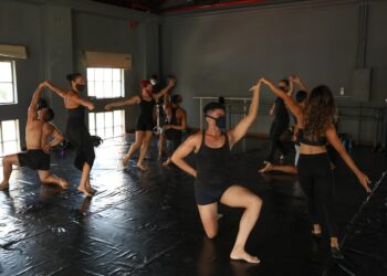 Balé Folclórico do Amazonas participa de festival na Colômbia