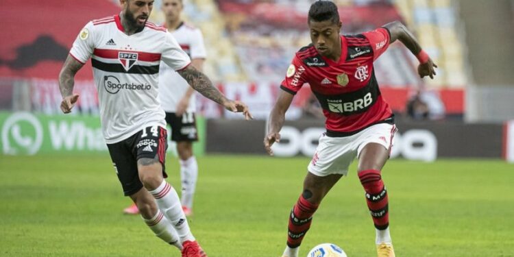 Hoje tem São Paulo e Flamengo pelo Brasileirão; Saiba onde assistir