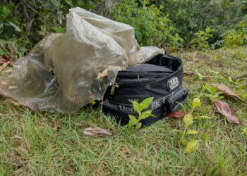 Corpo com sinais de tortura é achado dentro de mala, em ramal da zona Leste