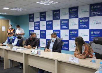Ômicron: ‘Estamos em estado de alerta’, diz Wilson Lima em reunião de enfrentamento à Covid-19