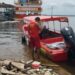 Adolescente morre afogado ao mergulhar durante festa em flutuante, em Manaus