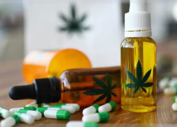 Anvisa libera dois produtos a base de cannabis para venda em farmácias