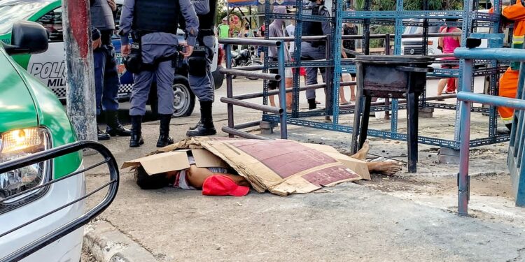 Venezuelano é executado a tiros em frente a feira da Panair