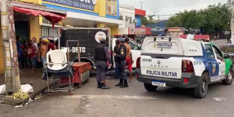 Mototaxista é executado com tiros na cabeça em ponto onde trabalhava, na Compensa