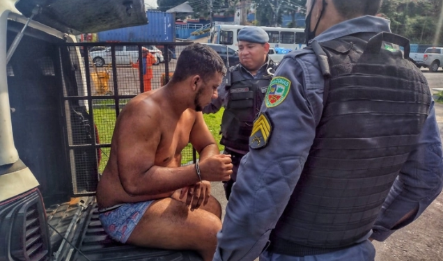Suspeito de empurrar companheira do 2º andar durante briga é preso, em Manaus