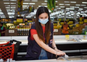 Mais de 80 Kg de produtos vencidos são apreendidos em fiscalização pré-Black Friday em supermercado de Manaus