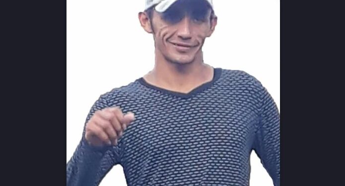 Homem é procurado pela polícia por matar companheira a facadas no AM