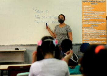 Mais 42 professores aprovados no cadastro reserva são convocados para atuarem em escolas da Semed