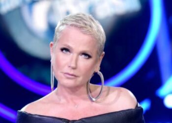 Xuxa fala sobre desejo por outras mulheres e homofobia no Brasil: ‘Acredito no amor entre as pessoas’