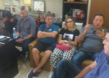 Coronéis aposentados ligados à Amazonino querem suspender benefício de PMs