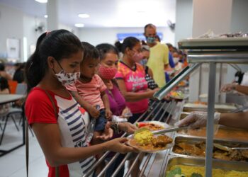 Primeiro restaurante popular do interior, Prato Cheio é inaugurado em Manacapuru