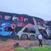 Grave acidente entre dois ônibus deixa quatro mortos e vários feridos em rodovia, na Bahia