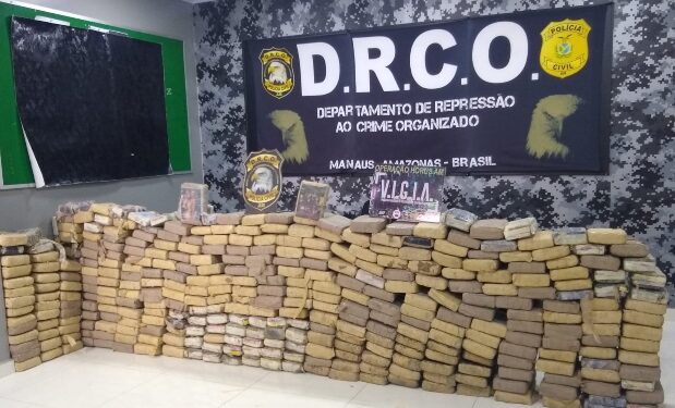 Meia tonelada de maconha que iria abastecer festas de réveillon é apreendida em Manaus