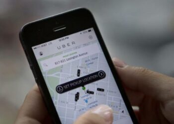 Jovem se assusta ao pagar R$ 504 em corrida do Uber que antes custava R$ 62