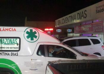 VÍDEO: Jovem é baleado com sete tiros ao ter casa invadida por criminosos, na Compensa