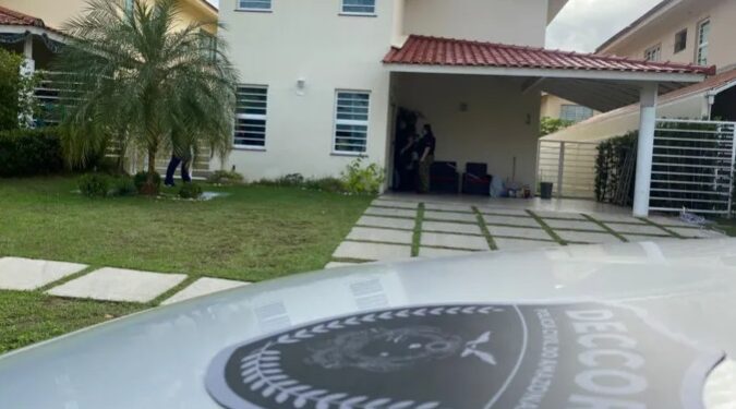 Médica é presa por cobrar para fazer laqueadura em hospital público de Manaus