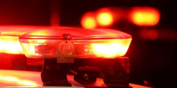 Casal de idosos é encontrado morto com marcas de tiros, em motel