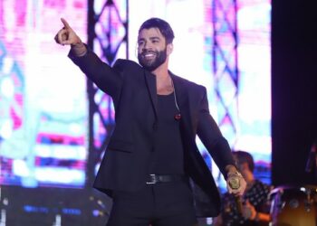 Gusttavo Lima testa positivo para Covid-19 uma semana após fazer show para 20 mil pessoas