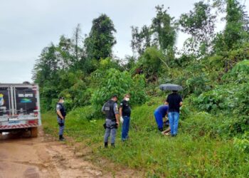 Após ser raptado, homem é encontrado com marcas de tiros em ramal no Iranduba