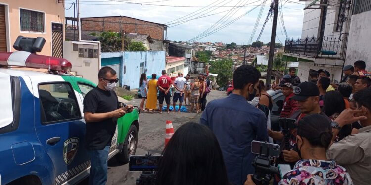VÍDEO: Lutador é executado em plena luz do dia, no Santo Agostinho; veja o momento do crime