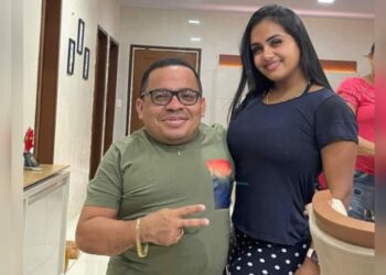 Após descobrir mais de 30 traições, Chicão dos Teclados expulsa mulher de casa