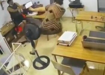 VÍDEO: Advogada é baleada dentro de escritório por cliente insatisfeito com processo