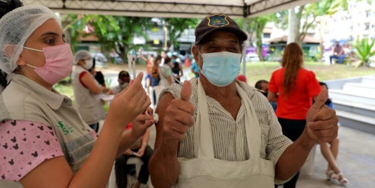 Carreta Vacina Amazonas retorna a partir desta quarta (05) no Centro de Convivência Padre Pedro Vignola
