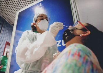 Quase 5 mil novos casos de Covid-19 são registrados nas últimas 24h no Amazonas