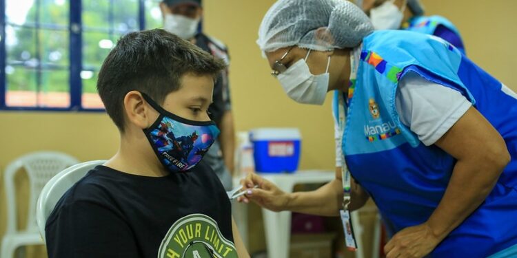 Prefeitura de Manaus libera vacinação contra a Covid-19 para crianças de 6 a 9 anos de idade