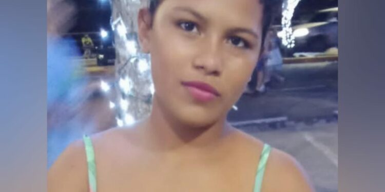 Jovem sai de casa para encontrar amigos na Compensa e desaparece