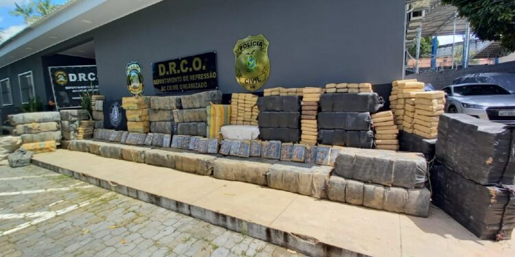 Sete pessoas são presas com mais de 3 toneladas de drogas avaliadas em R$ 36 milhões