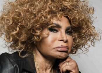 Elza Soares, ícone da música brasileira, morre aos 91 anos