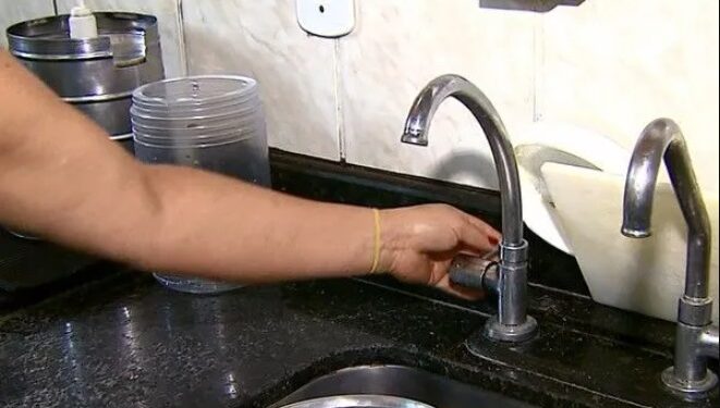 Bairros de quase todas as zonas da Manaus ficam sem água nesta segunda e terça-feira; confira lista completa