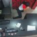 VÍDEO: Funcionária tem mal súbito e desmaia durante assalto em loja do Flamengo