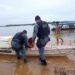 Mulher dá luz dentro de bote com ajuda da Polícia Militar, no Amazonas