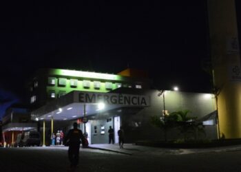 Detendo é executado após ser chamado para carregar bateria de tornozeleira eletrônica, em Manaus