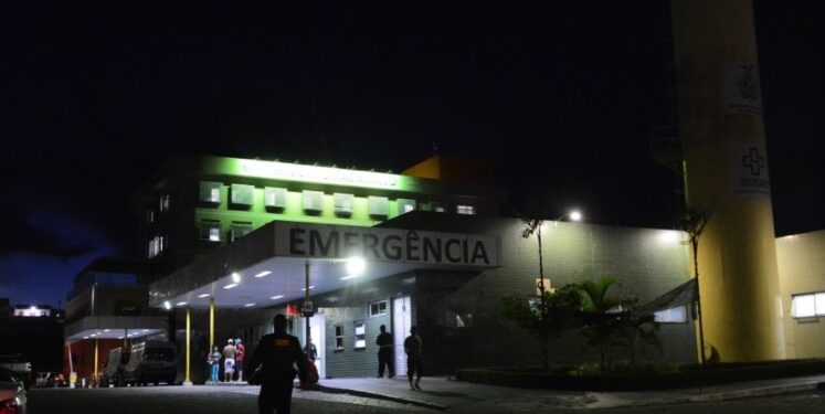 Detendo é executado após ser chamado para carregar bateria de tornozeleira eletrônica, em Manaus