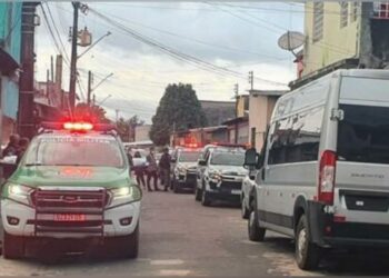 Adolescente morre ao ter cabeça crivada de balas na frente da mãe, no Novo Aleixo