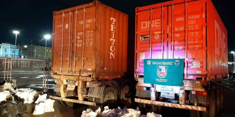 Mais de 60 toneladas de minério ilegal, avaliado em R$ 2,4 milhões são apreendidas no Porto de Manaus