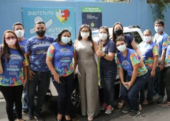 Governo do Amazonas realiza entrega de veículo para o Instituto Autismo no Amazonas