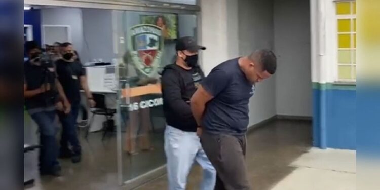 Homem investigado por pornografia infantil volta a ser preso após ter liberdade concedida em audiência de custódia