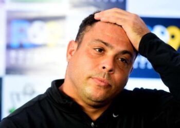 Após comprar Cruzeiro Ronaldo Fenômeno pode ser preso por não pagar pensão alimentícia do filho