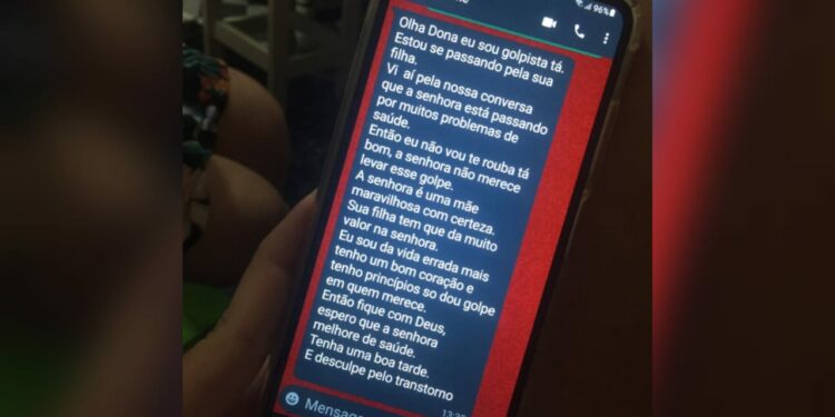 Bandido se sensibiliza com situação da saúde de vítima idosa e desiste de aplicar golpe de R$ 2,4 mil