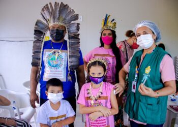 Prefeitura leva ação itinerante de vacinação contra a Covid-19 à associação indígena